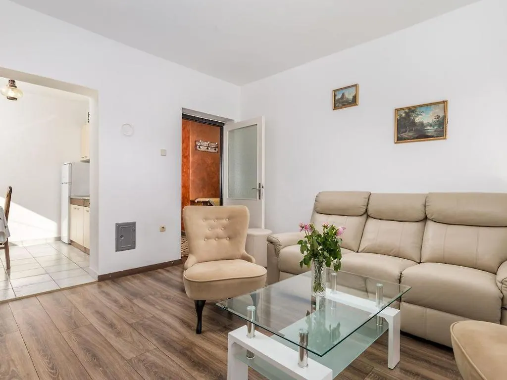 Apartman Angelina Novi Vinodolski Apartment